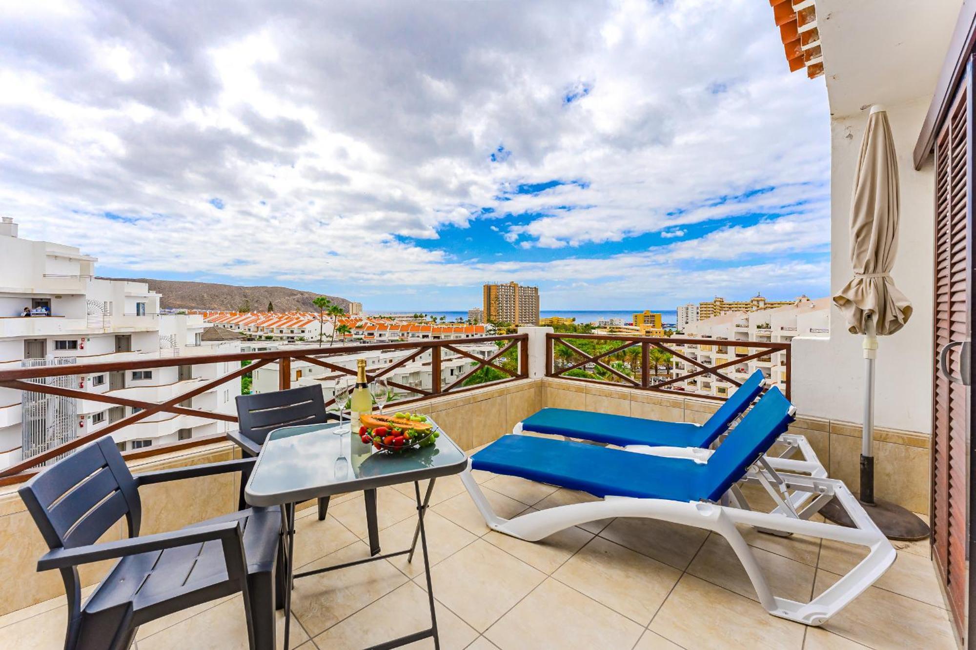 Blue Cristianos By Welcome Tenerife Los Cristianos  Exterior foto